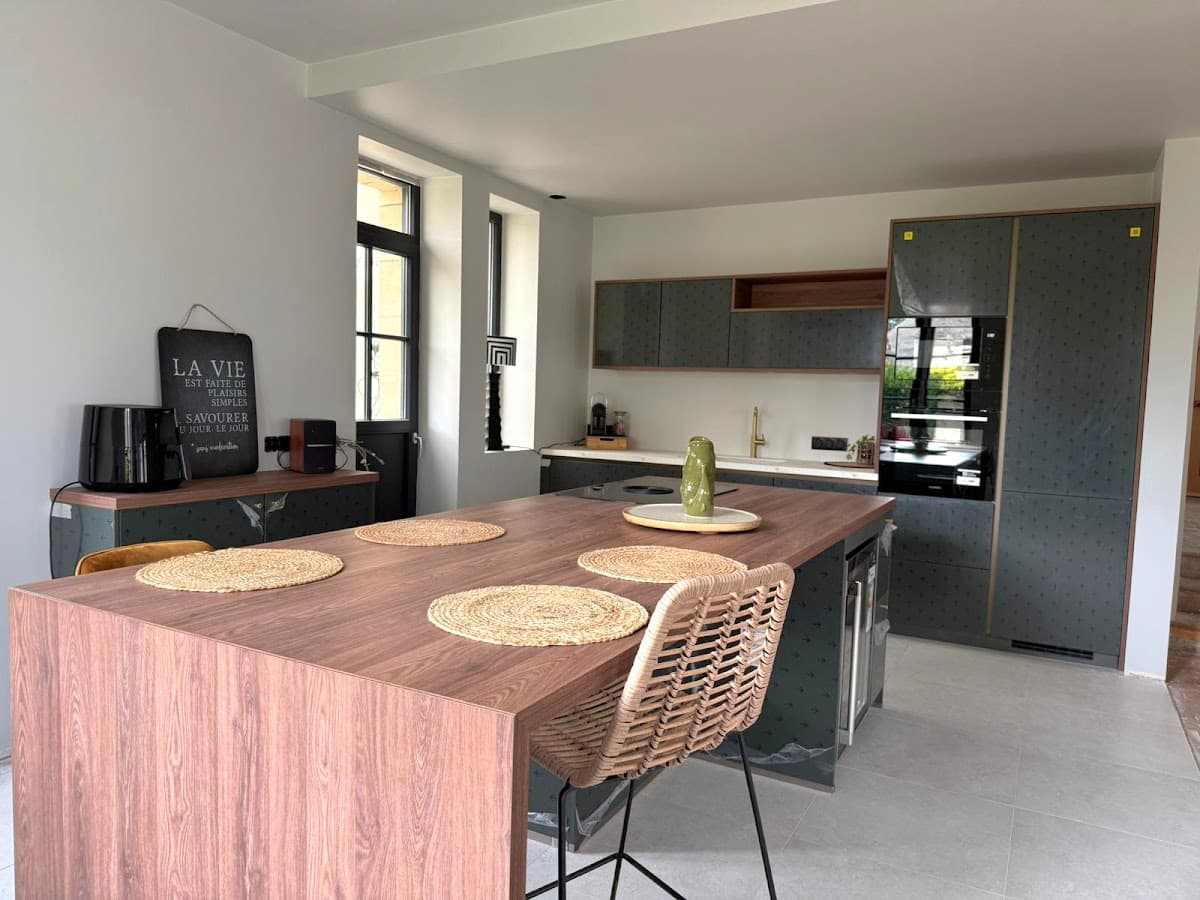 Aviva Cuisines